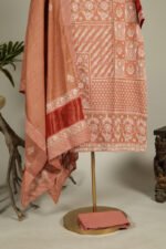 Soft Peach embroiderd suit in cotton silk - Image 2