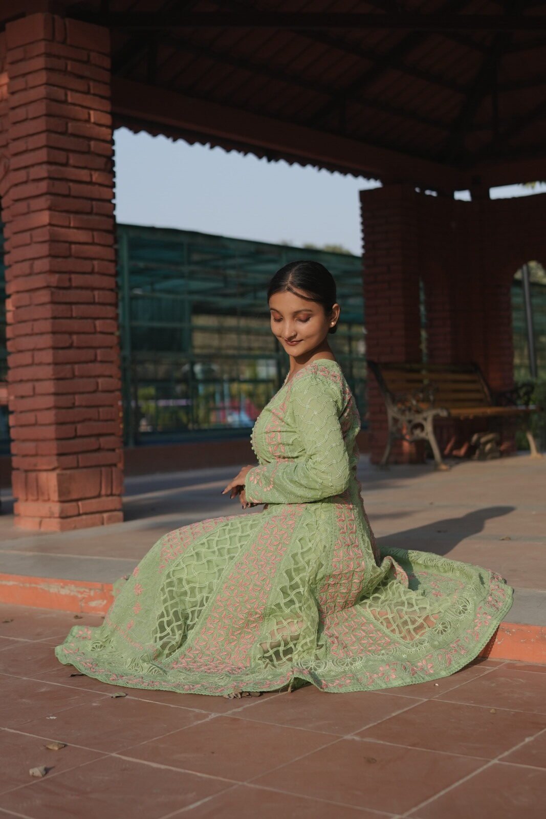DSC09445 Woman in green traditional attire.