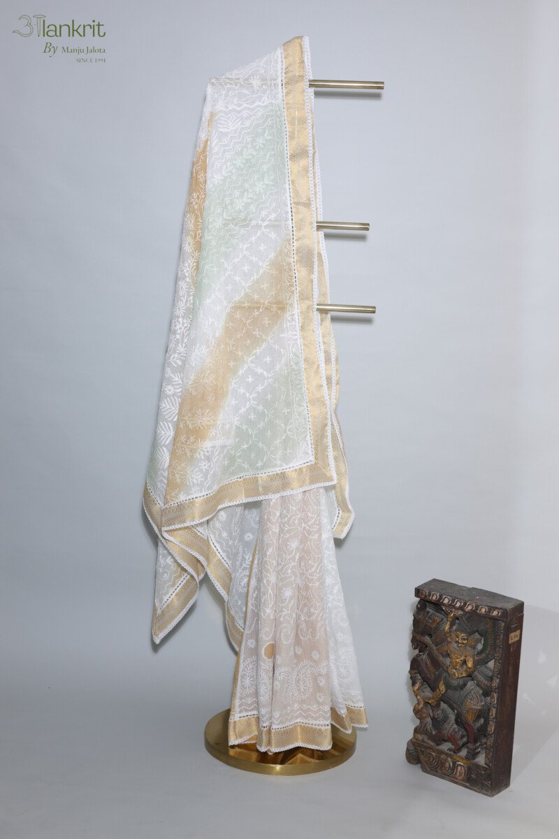 118A5243 Traditional Kerala Onam Cotton Saree with Golden Border - Image 1