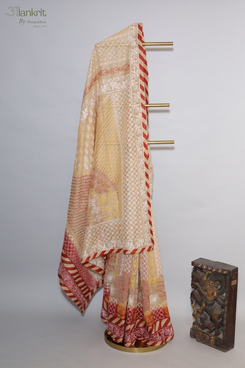 118A5694 (1) Beige Organza Chikankari Saree with Crimson Border - Image 1