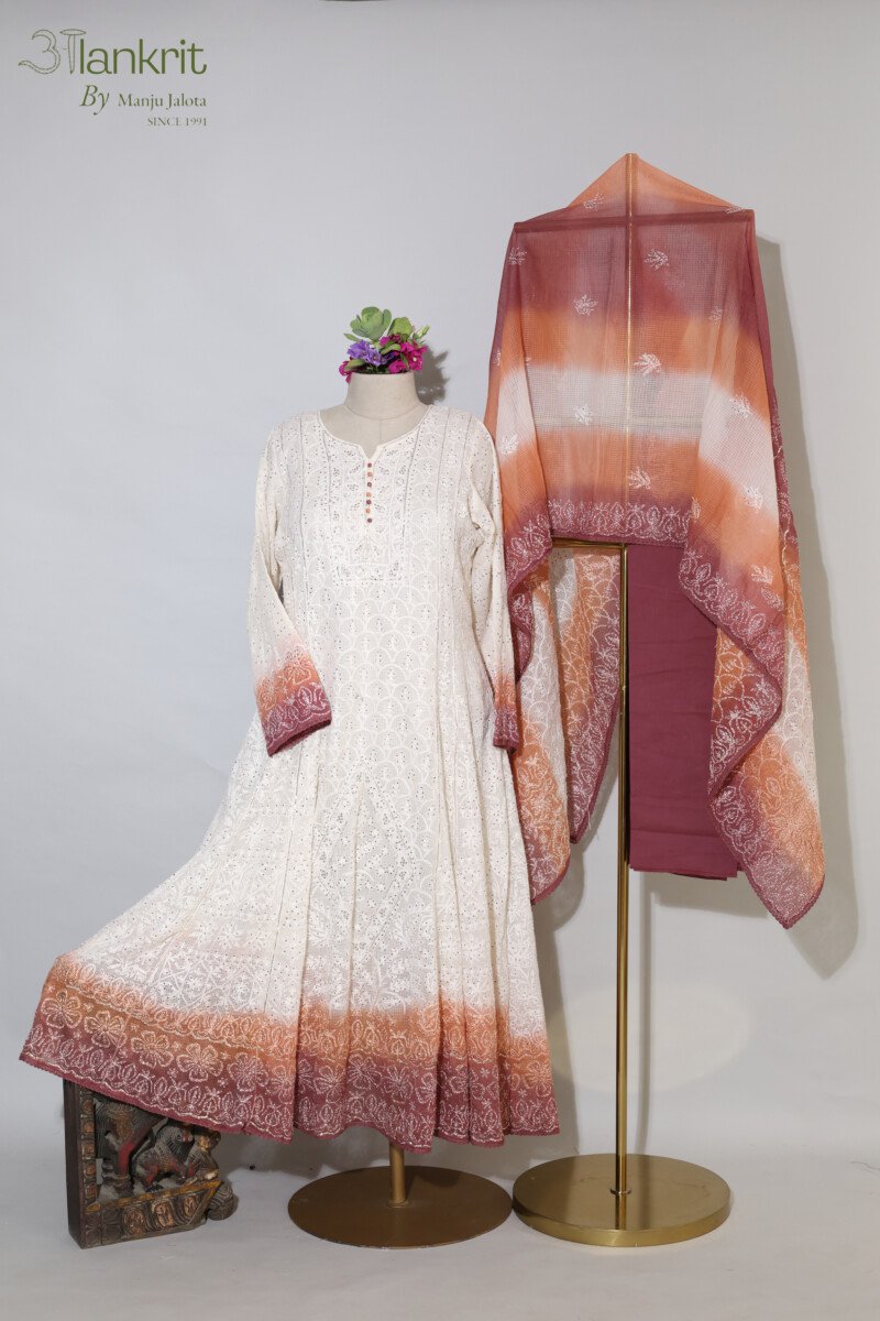 118A6485 Ivory Anarkali Set with Maroon Border - Image 1